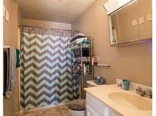 42 W Main Rd unit 2R, Middletown, RI 02842 - photo 5