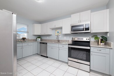 2476 Sadler Ln, Melbourne, FL 32935 - photo 6