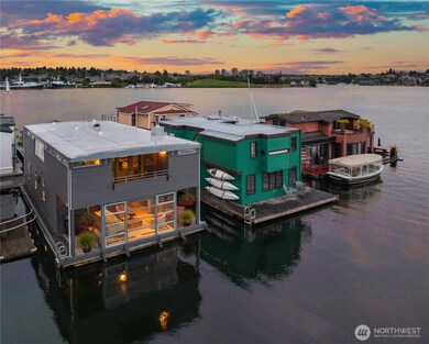 2466 Westlake Ave N unit 5, Seattle, WA 98109 - photo 3