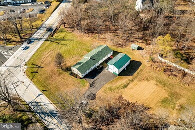 566 Egypt Rd, Phoenixville, PA 19460 - photo 4