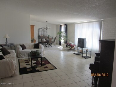 Living room/Dining Room