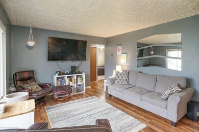 3212GlenbrookDrMLS-10