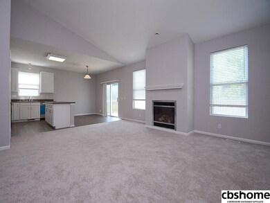 911 Port Royal Dr, Papillion, NE 68046 - photo 7