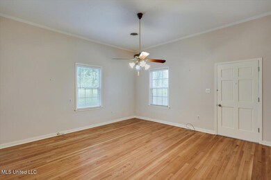 06-137 E Hembree Rd