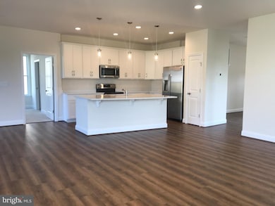 109 Amberfield Ct, Winchester, VA 22602 - photo 6