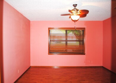 1012 Avenue C, Fredericksburg, TX 78624 - photo 7