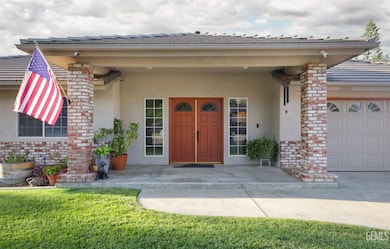 7200 Clifftop Way, Bakersfield, CA 93306 - photo 4