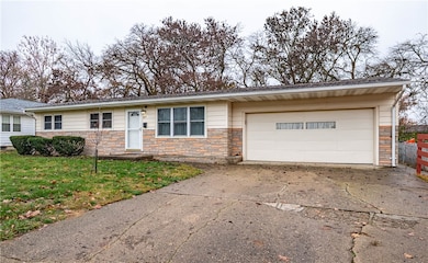 207 Wayside Ave, Decatur, IL 62521 - photo 2