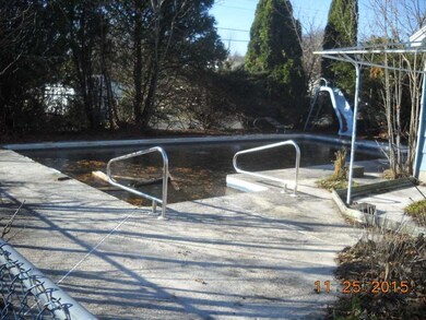 10 Donnelly Dr, Rensselaer, NY 12144 - photo 5