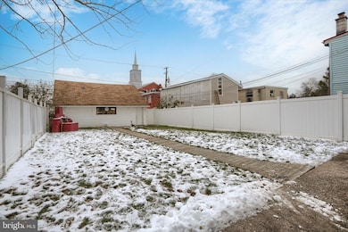 121 E Locust St, Mechanicsburg, PA 17055 - photo 6