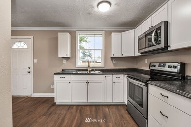 330 Cypress St, Longview, WA 98632 - photo 7