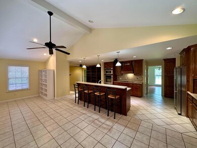 312 Crescent Cir, Jasper, AL 35503 - photo 4