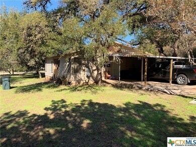 902 Columbia St, San Marcos, TX 78666 - photo 4