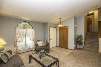 2824 Gravenhurst Ct, Columbus, OH 43231 - photo 4