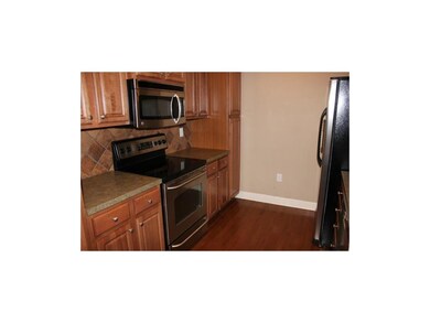 Lovely hardwood floors for easy cleaning! Stainles