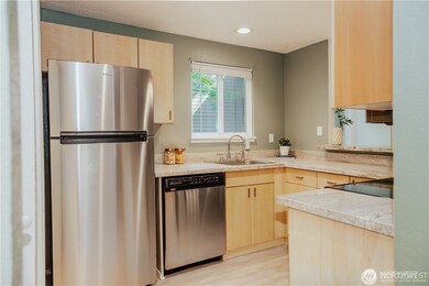 14409 NE 30th Place unit A23, Bellevue, WA 98007 - photo 6