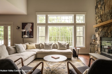 2025-05-FreshAir-10Magnolia-LawrenceBrau