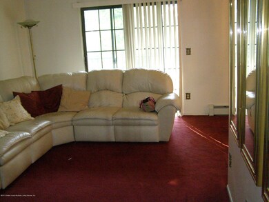 29 Donna Ct unit 11, Staten Island, NY 10314 - photo 4