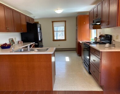 81 Conant Rd unit 81, Lincoln, MA 01773 - photo 2