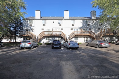 103 Hamden Ave unit G, Waterbury, CT 06704 - photo 2