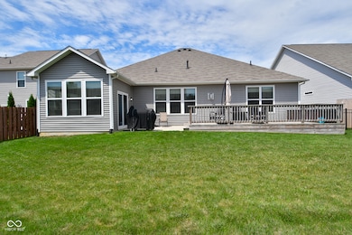 4347 Spirea Dr, Plainfield, IN 46168 - photo 2