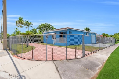 5890 Palm Ave, Hialeah, FL 33012 - photo 3