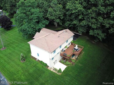 11565 Locust Ln, Whitmore Lake, MI 48189 - photo 7