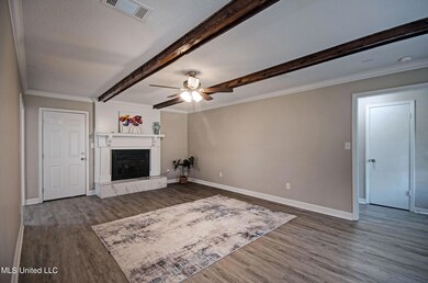 4210 Will-o-wood living room