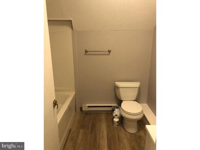 500 W Walnut St unit 3RD FL, Perkasie, PA 18944 - photo 3