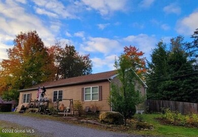 15_Combs_Roadway_Middle_Grove_NY_12850