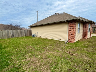 1117 N Andre Ave, Republic, MO 65738 - photo 3