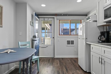 7 Bay Ave #14_118