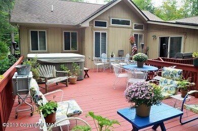 305 Meadowbrook Ct, Pocono Pines, PA 18350 - photo 2