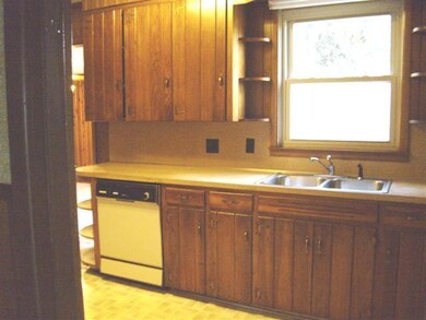 834 S Cannon Blvd, Shelbyville, TN 37160 - photo 6