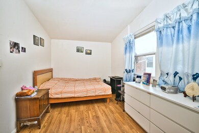 2019 Pine St unit E, Des Plaines, IL 60018 - photo 3