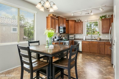Eat-In Kitchen