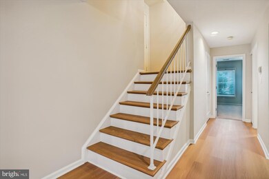 12950A Grays Pointe Rd unit 12950A, Fairfax, VA 22033 - photo 4