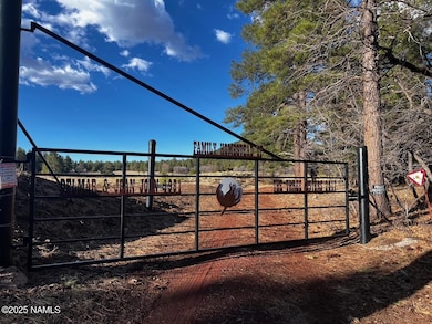 475 N Double A Ranch Rd, Williams, AZ 86046 - photo 2