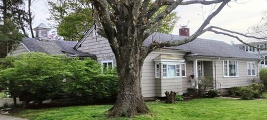 31 Milton St, Fall River, MA 02720 - photo 2