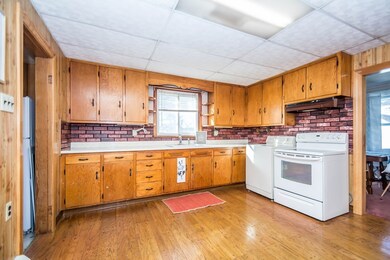 1 Wheeler St, Peabody, MA 01960 - photo 5