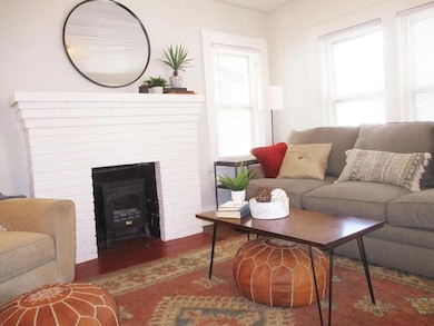 1069 S Broadway Ave, Springfield, MO 65807 - photo 3