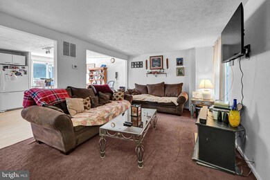 4419 Hallfield Manor Dr, Nottingham, MD 21236 - photo 3