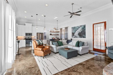 6-web-or-mls-303 Creek Court-6