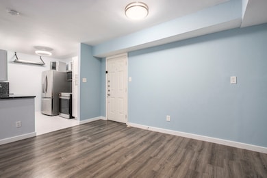 4633 Wild Indigo St unit 536, Houston, TX 77027 - photo 5