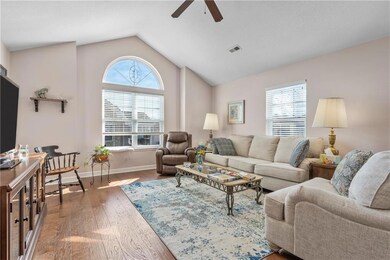 7127 Meadowsweet Ln, Shawnee, KS 66227 - photo 7