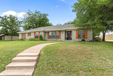 293 Somerset Cir, Bedford, TX 76022 - photo 3