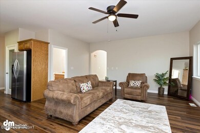 06-Living Room-ELKO0811