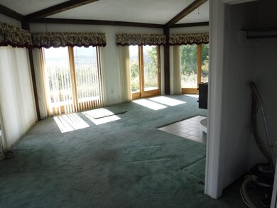 37 Ippolitos Dr, Colebrook, NH 03576 - photo 6