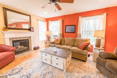 243 Fox Run unit 6, Colchester, VT 05446 - photo 3