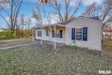 201 Connecticut St, Washington, IL 61571 - photo 3
